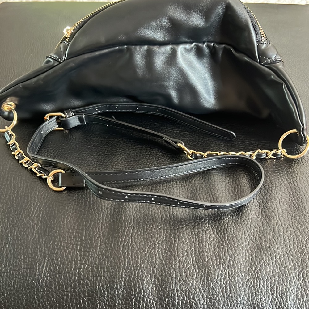 Black ASOS Plus Size Fanny Pack - Picture 4 of 4